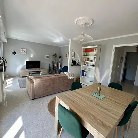 6 Personnes * Saint-Raphael (Var)