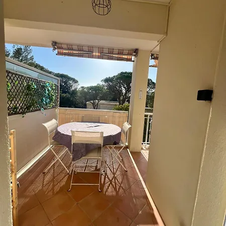 Апартаменты 6 Personnes *